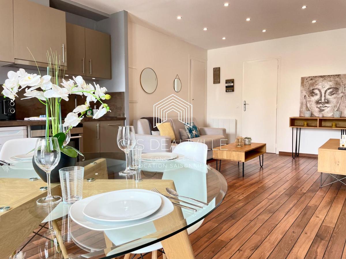 Appartement Coeur De Довиль Экстерьер фото